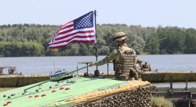 A békecsúccsal is összefüggésben lehet Trump Romániát érintő döntése