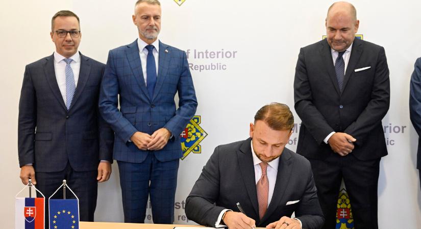 A csalók a magyar nyugdíjasokat sem kímélik