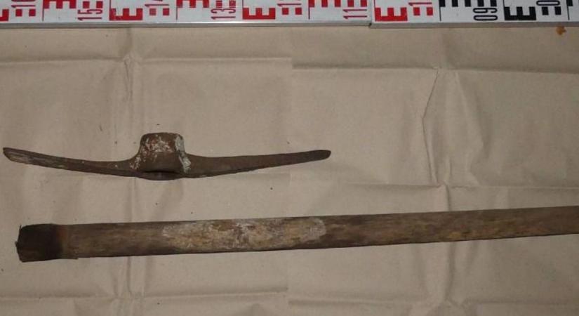 Nem a Louvre-rablás ihlette a debreceni betörőt: izgalmában olyan nyomot hagyott, hogy a rendőrök is néztek