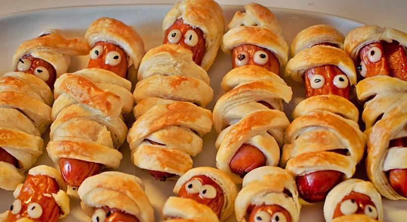 10 perc alatt elkészül: múmiás virslik leveles tésztából