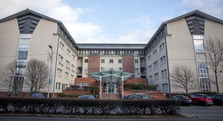 Reagált a Szent Imre Kórház: Nincs veszélyeztetve a betegellátás