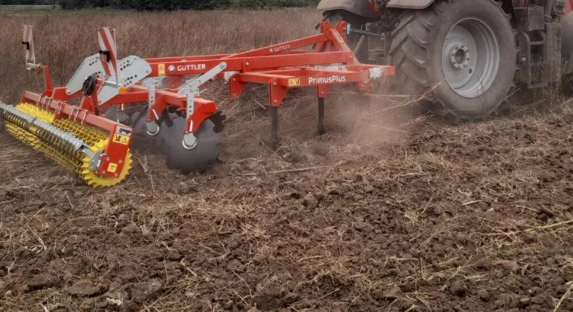 Tarlókezelés hatékonyabban, gazdaságosabban, gyorsabban és kevesebb taposással: Güttler