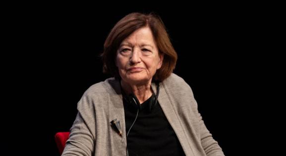 Kirsten Thorup dán író: El kell dönteni, hogy a hatalom vagy az ellenállás oldalára állunk