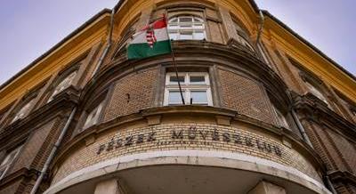 Generációváltás az egykori Fészek Klubban? – Szombaton nyílik a Longtermhandstand Palazzo éjszakai galéria