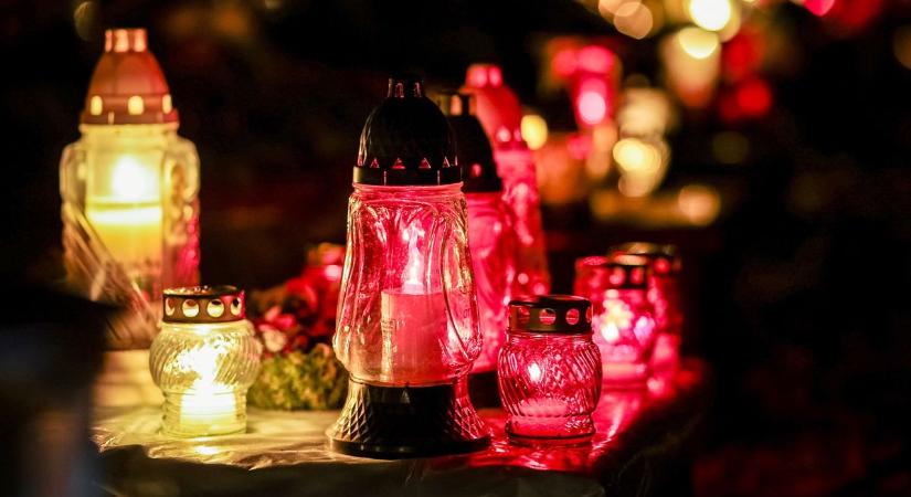 Mindenszentek - November első napján ünnepi nyitvatartással készülnek Győrben