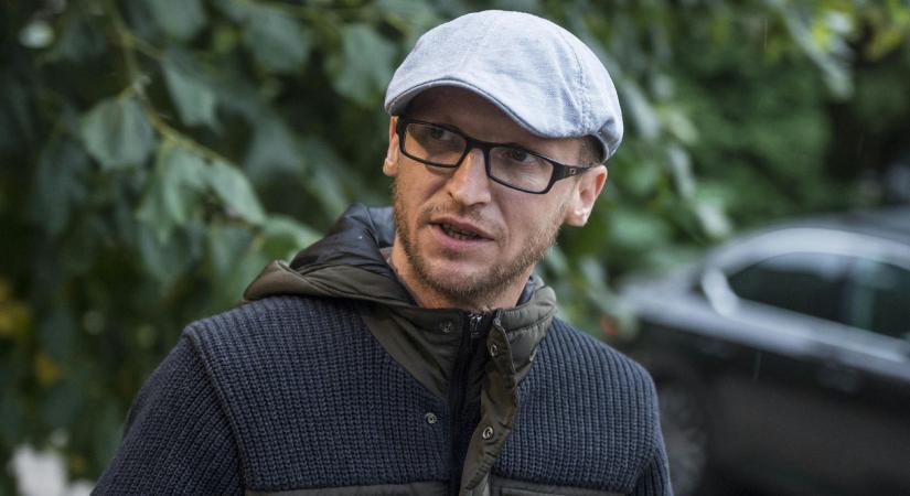 Demeter Szilárd rózsaszínűre festett bukásának valós története