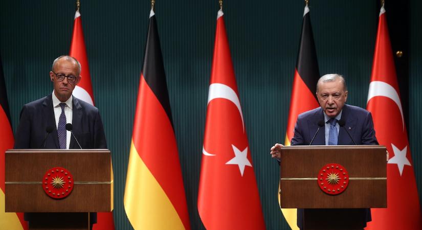 Törökországot hitegette Friedrich Merz Ankarában