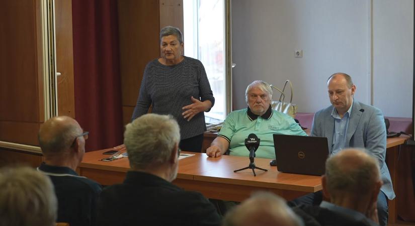 Sok érdeklődőt vonzott a fórum