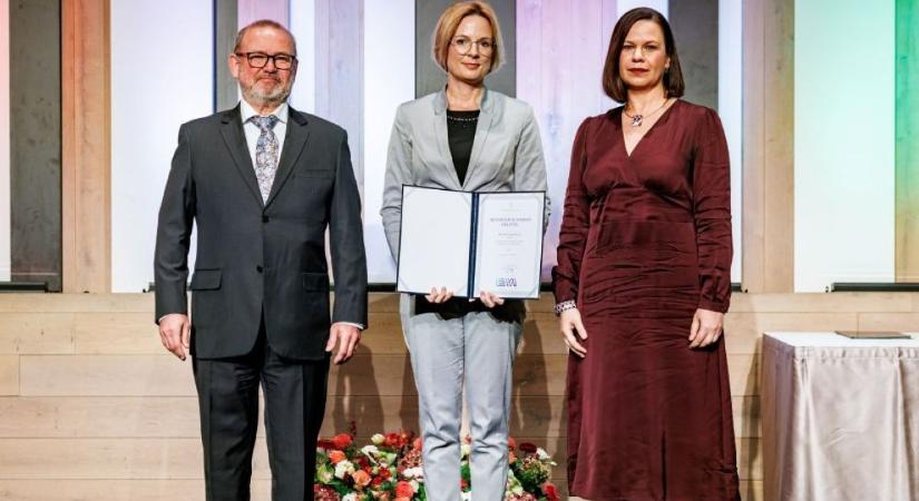 Az objektív, hiteles tájékoztatásért kapott elismerést Honti Gabriella