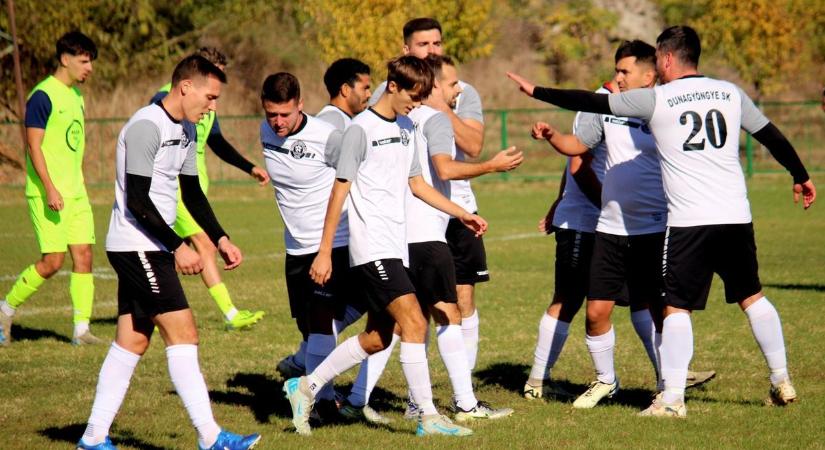 A Dunagyöngye SK hatpontos rangadót vív a hétvégén