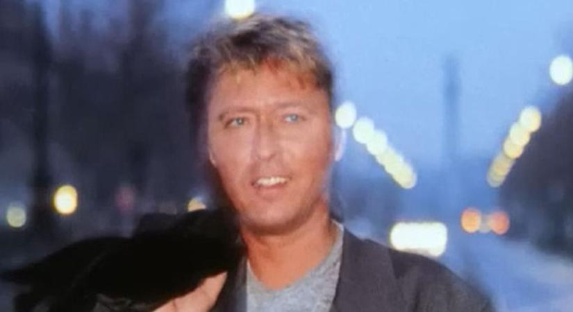 Balhé a társasházban: áll a bál Flipper Öcsi emléktáblája miatt