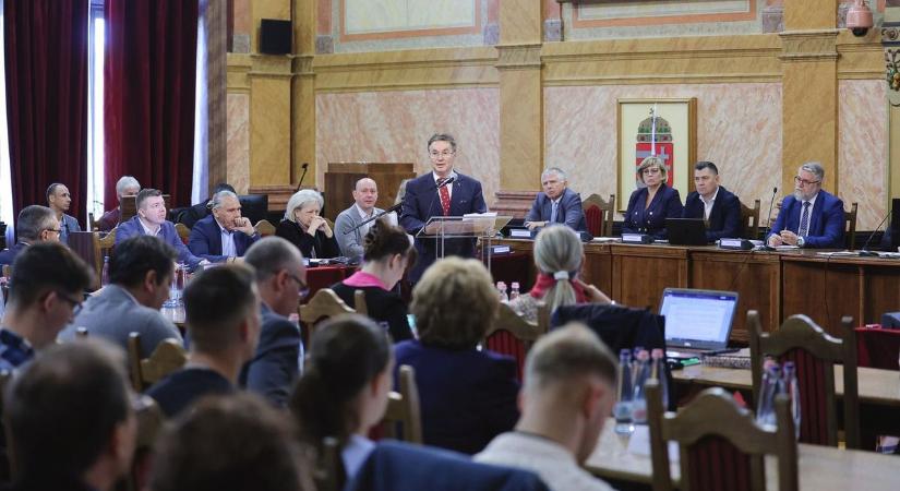 Jobb csapadékvíz-elvezetést, vízmegtartást és biztonságosabb köztereket szorgalmaz az egri közgyűlés