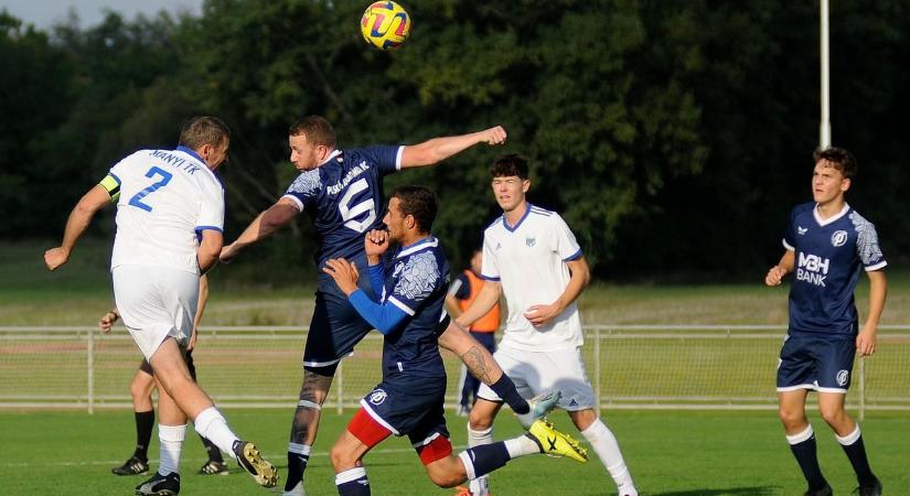 Brutális ítélet: rasszizmus miatt fél évre eltiltották a megyei futballistát