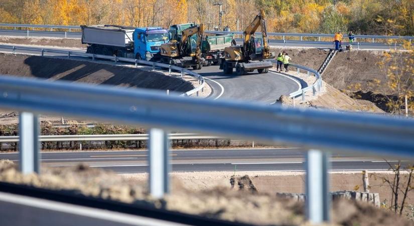 Új lehetőségeket nyit a település életében az M5-ös épülő lehajtója