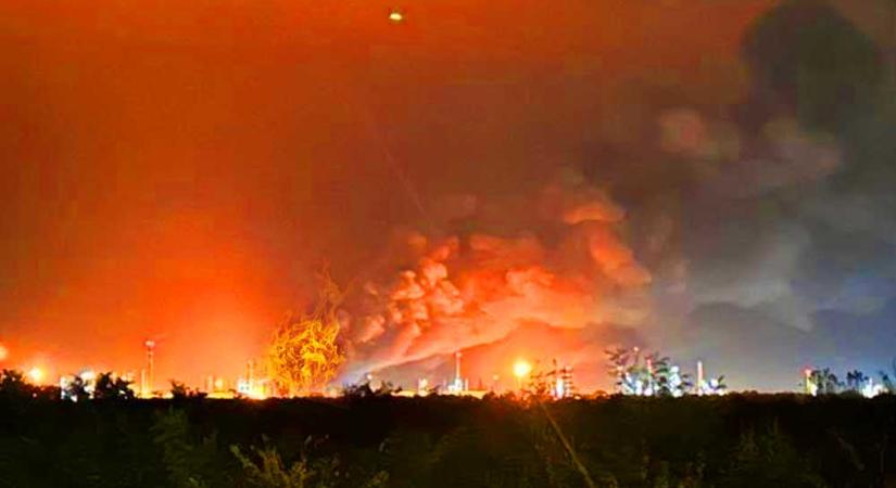 Százhalombattai tűzeset: a Nemzeti Nyomozó Iroda vette át a nyomozást, akár külső támadás is érhette a MOL finomítóját