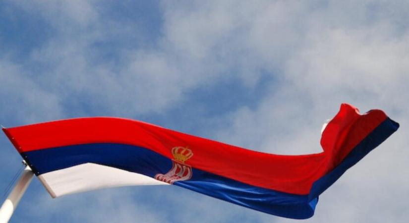 Engedjék félárbocra a zászlókat szombaton!