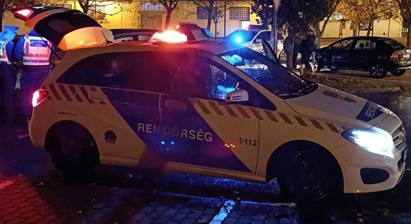 Két autó ütközött Kiskunhalason, a Semmelweis téren – videóval