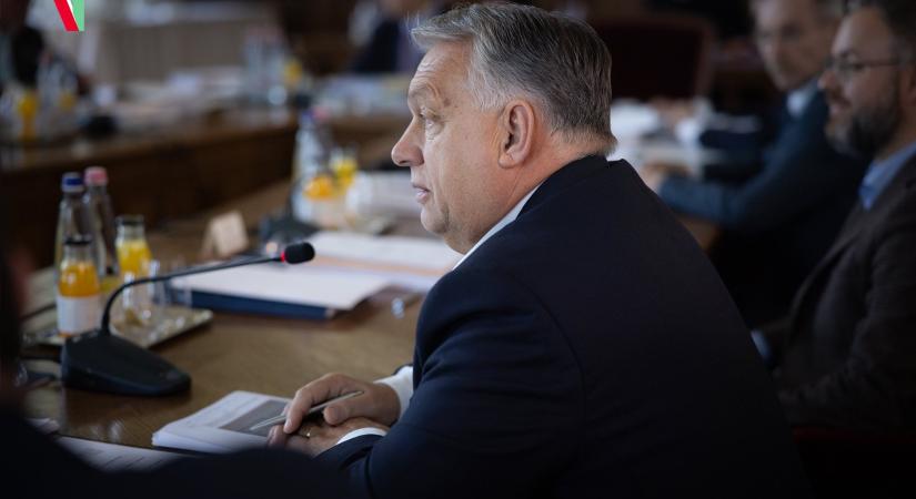 Orbán Viktor bejelentette a 14. havi nyugdíjat