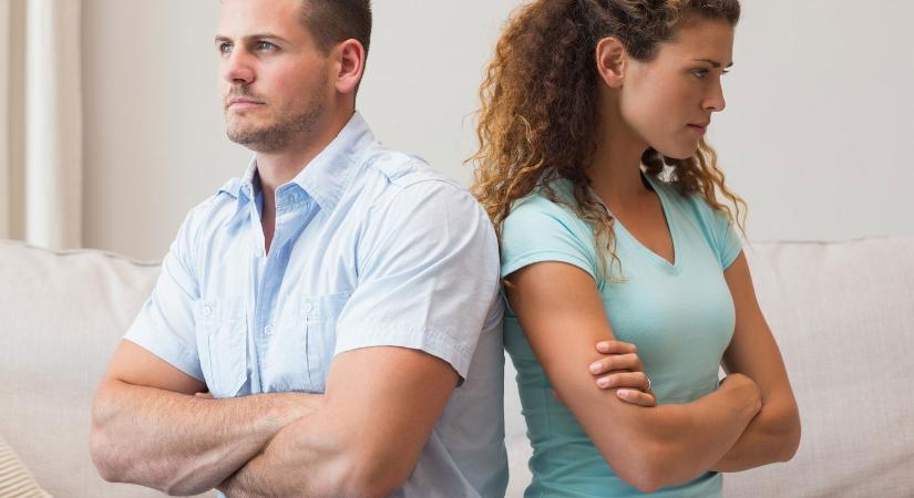 Le kellett némítani a tévét az RTL új műsora közben, úgy üvöltött egymással két híresség ami felfoghatatlan