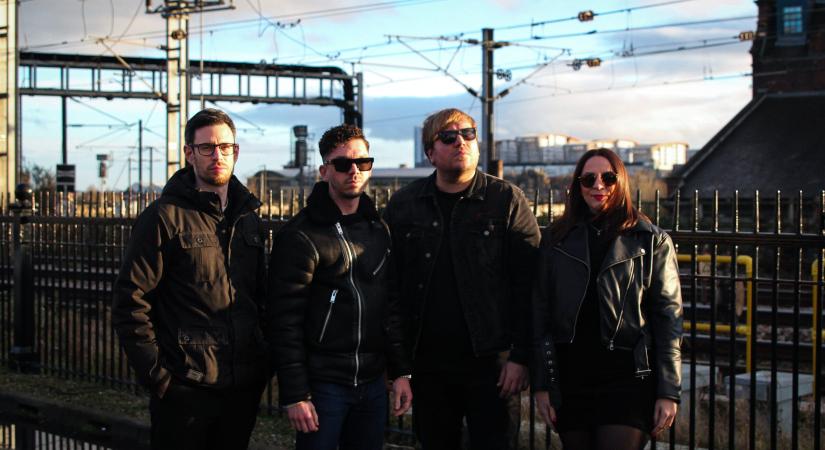 Magyar zenekar dalaira tomboltak Angliában, óriási siker volt a brit turné