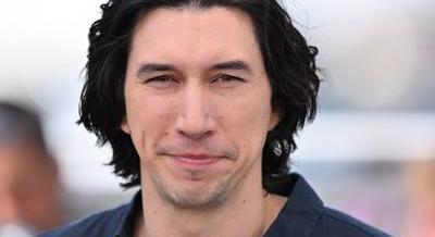 Adam Driver érdekes fővárosi helyszínen bukkant fel