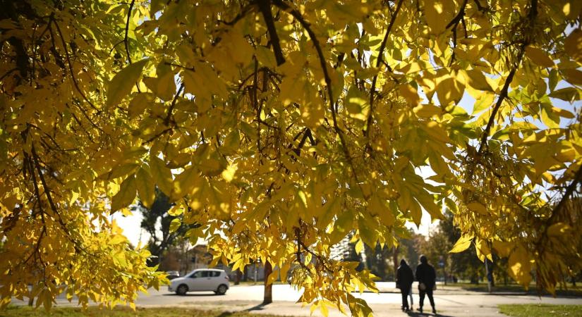 A mai időjárásnak még tavasszal is örülnénk, délen lesz a legmelegebb