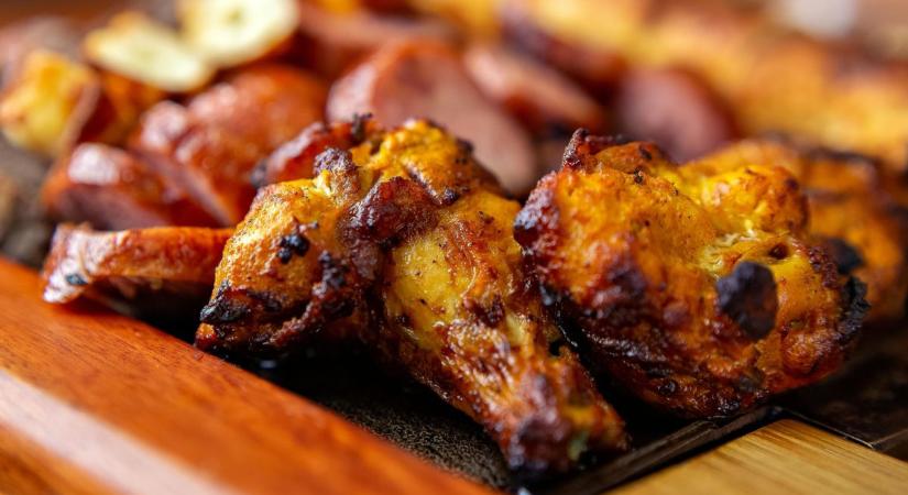 Sült, pörkölt vagy hal? Nézd meg, hol olcsóbb a héten a hús!