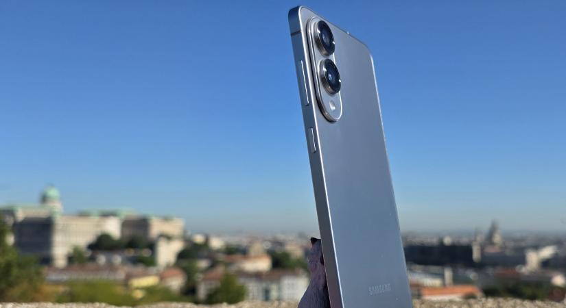 A Samsung nem engedi el a szupervékony telefont