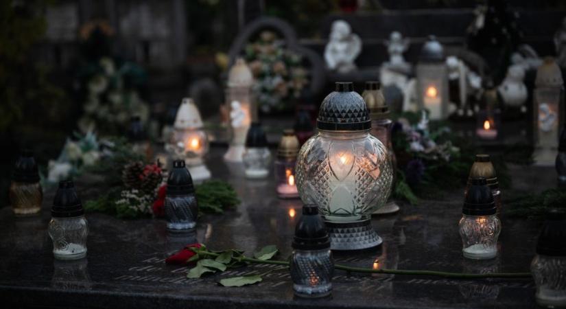 Halottak napja és mindenszentek – melyik mikor van és mi a különbség?