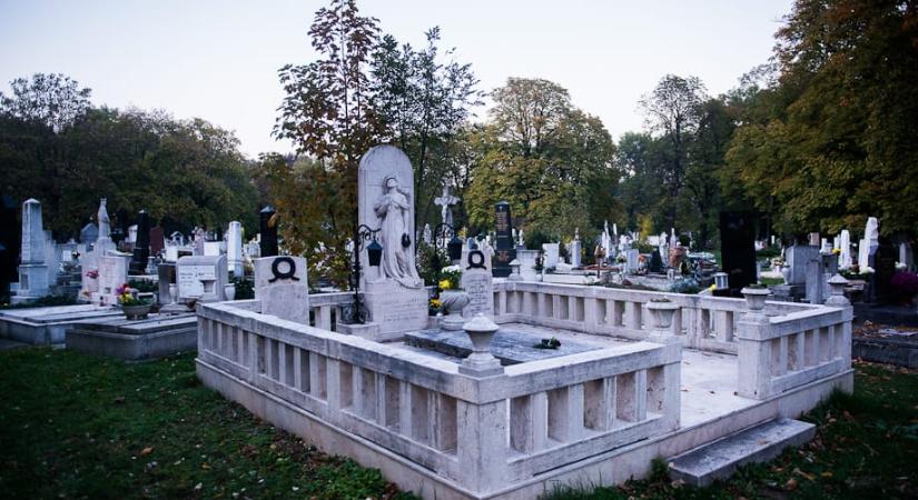 Boltok, temetők, virágosok: így néz ki a szombati forgatókönyv