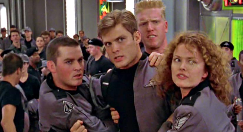 Újra összeállt a Csillagközi invázió "álompárja": Casper Van Dien és Dina Meyer közös fotót lőttek és meg is osztották a világgal