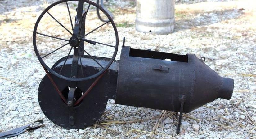 Okosnak hitte magát az AI, de a magyar kommentelők nevetve javították ki