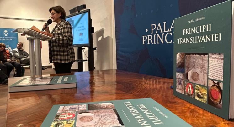 Dr. Oborni Teréz: Az erdélyi fejedelmek mindegyikének az életútja filmvászonra kívánkozik