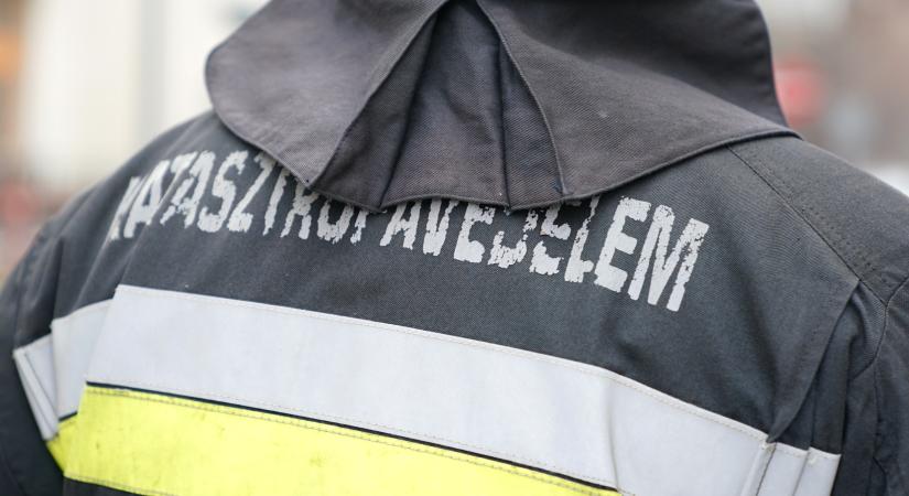 Feszítővágóval mentettek a hajdúböszörményi balesetnél