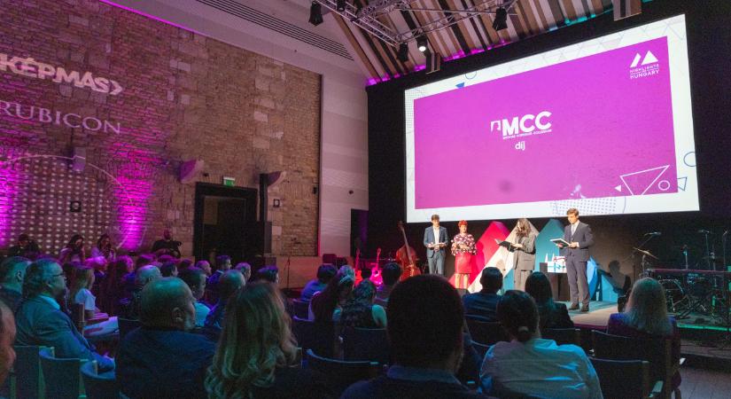 Kapu Tibor, Kalányos Ottó és az Örökké Haza projekt kapta a rangos díjat