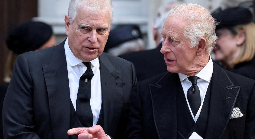 Példátlan lépés a brit monarchiában: András herceget száműzték