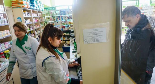 Tömegesen zárnak be a gyógyszertárak Ukrajnában, az év eleje óta csak két lánc 175 patikát zárt be
