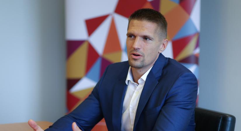 A beruházások növekedéséhez bízniuk kell a cégeknek a jövőben