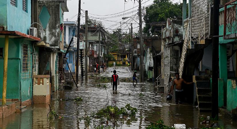 Tragédia övezi az évszázad viharát – Képgaléria
