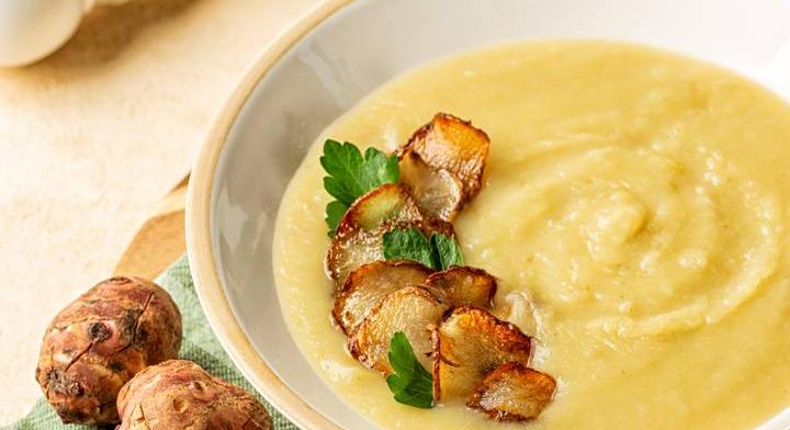 Lágy és selymes csicsókakrémleves: tökéletes fogás a hideg napokra