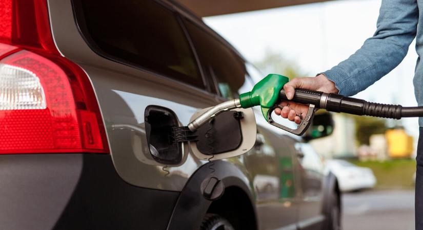 Novembertől sem adják ingyen a benzint