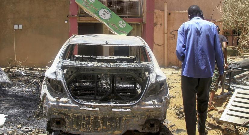 Megkínozták és megölték a férfiakat – túlélő mesélt az arab milíciák újabb tombolásáról