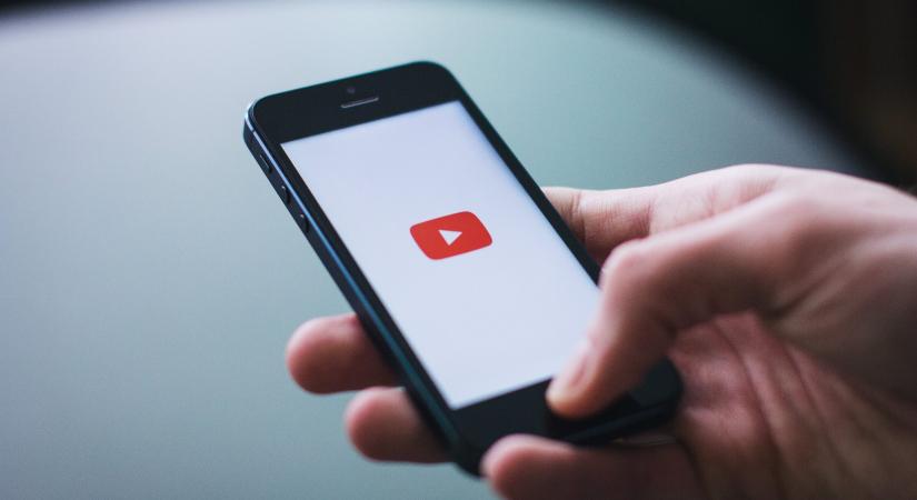 Sosem látott korlátozást vezet be a YouTube – ezek a tartalomgyártók lehetnek bajban