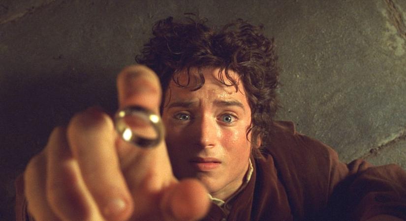 Elijah Wood váratlanul belecsöppent egy, A Gyűrűk Ura témájú esküvőbe – videó