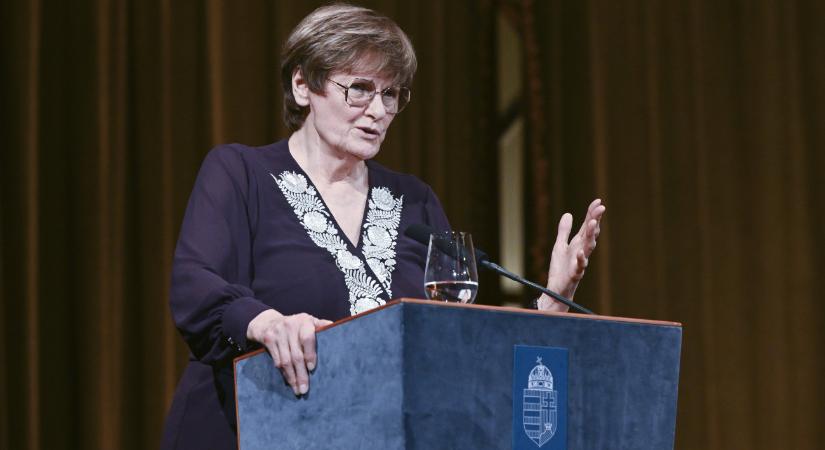 Öregedés elleni „csodaszereket” hirdetnek Karikó Katalin nevével – visszaélés