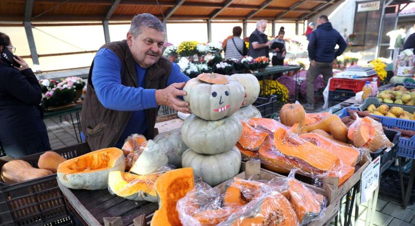 Egyesek szabadságra mentek, másoknál beindult a nagyüzem – ilyen volt a Kaposvári Nagypiac ünnep előtt