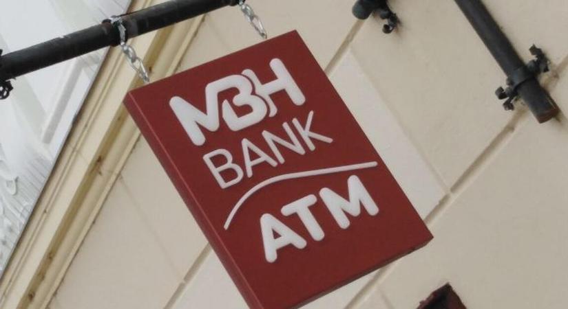 A bankok nem szeretnék, hogy ingyen vehessük ki a pénzünket az ATM-ből