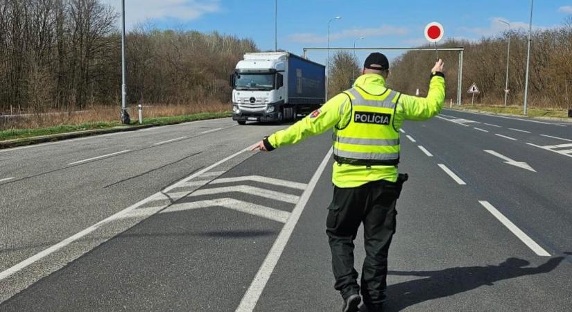 Autósok figyelem: A belügy nagyobb bírságokat és új szankciókat vezetne be