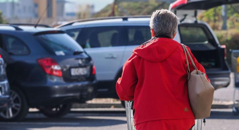 Mindenszentek: így alakul az üzletek nyitvatartása november 1-jén