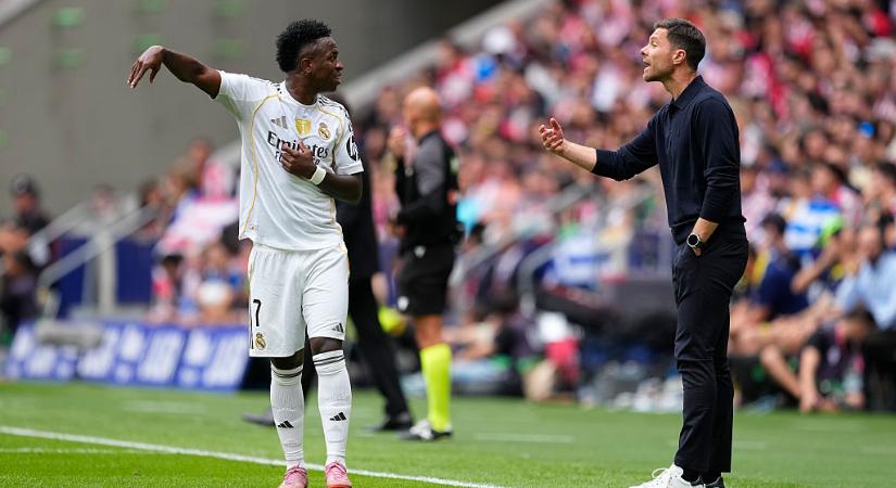 Real Madrid: Xabi Alonso lezártnak tekinti a Vinícius Junior-ügyet kirohanása és bocsánatkérése után